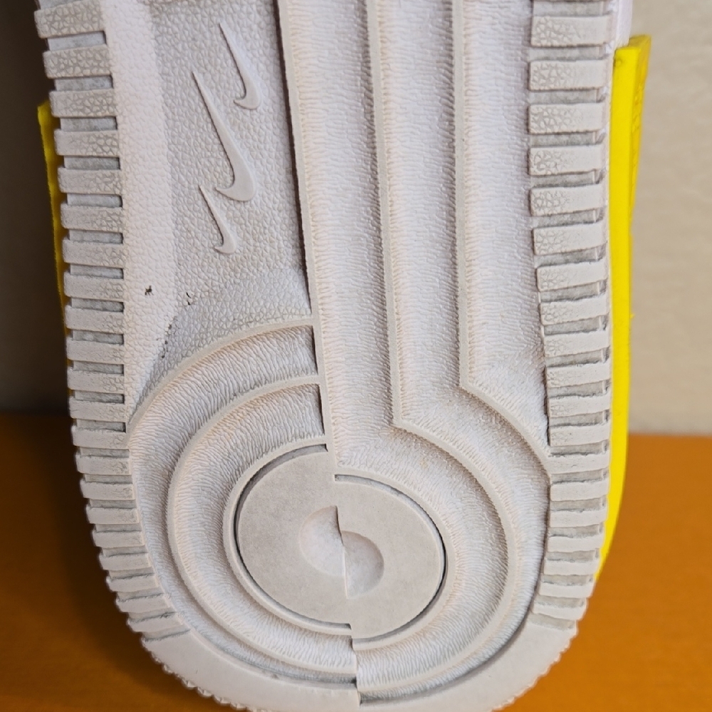 Nike Fontanka Summit White and Yellow Sneakers - Picture 9 of 10